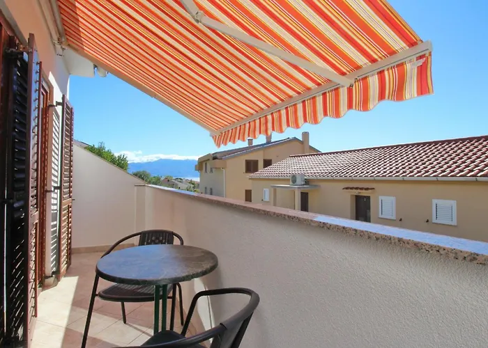 Apartamento In Mit Eigenem Balkon By Interhome *