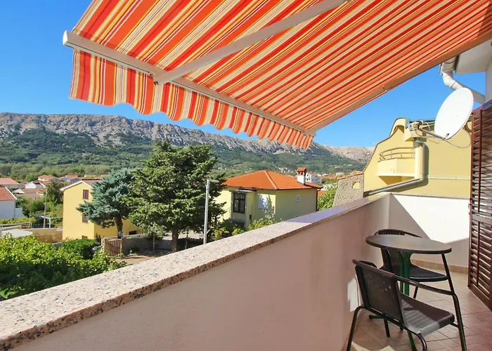 In Mit Eigenem Balkon By Interhome Apartmán