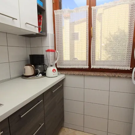 In Mit Eigenem Balkon By Interhome דירה *